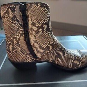 Lucchese Woman's bootie